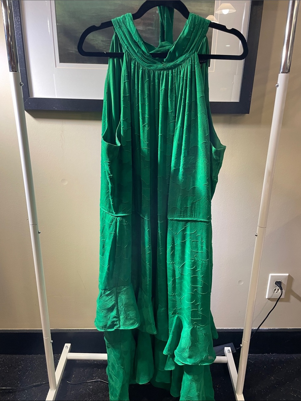 Alex Marie. 18 W. Vibrant Green Halter Ruffle Midi Dress